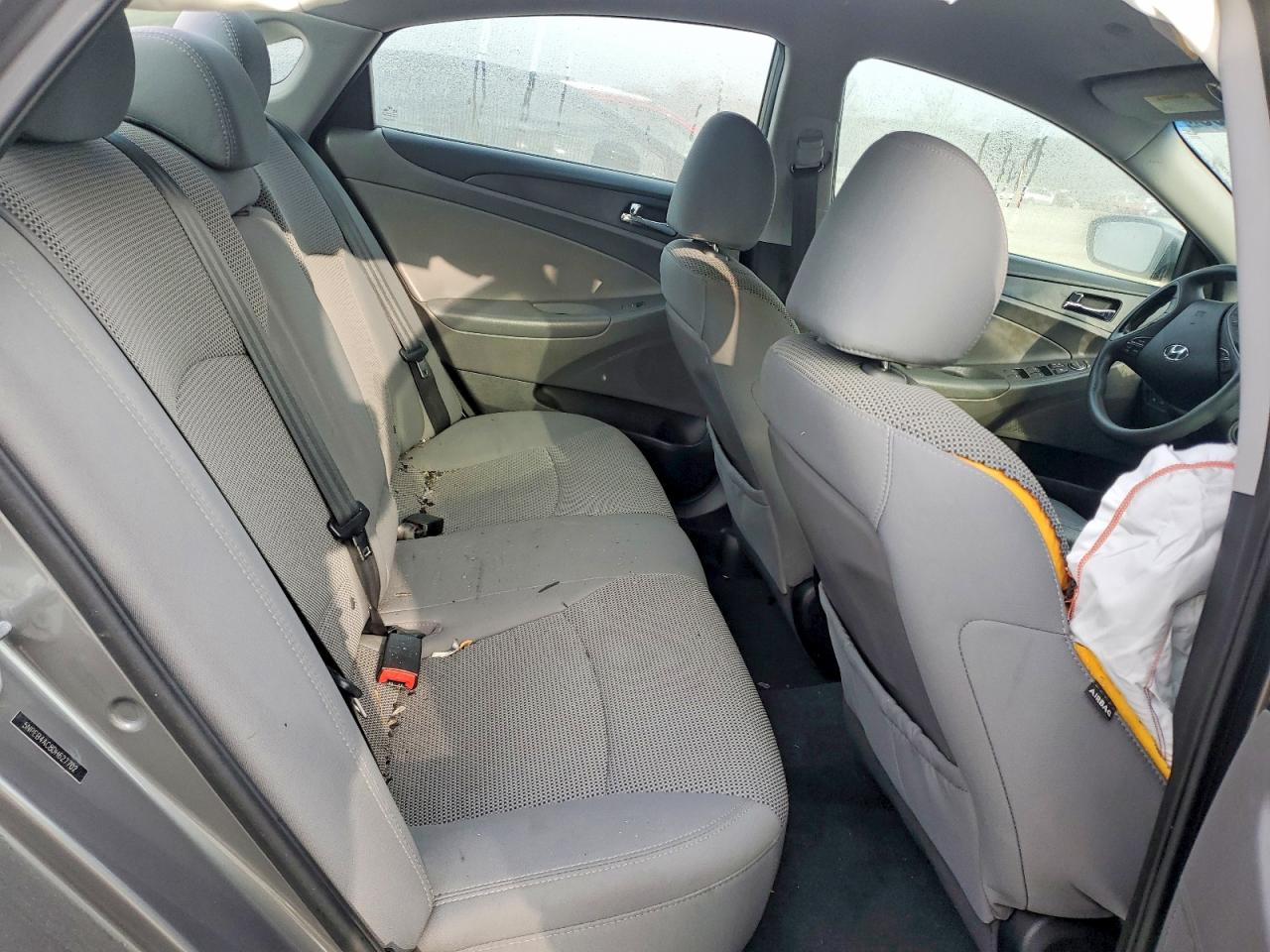 2013 HYUNDAI SONATA GLS photo 10