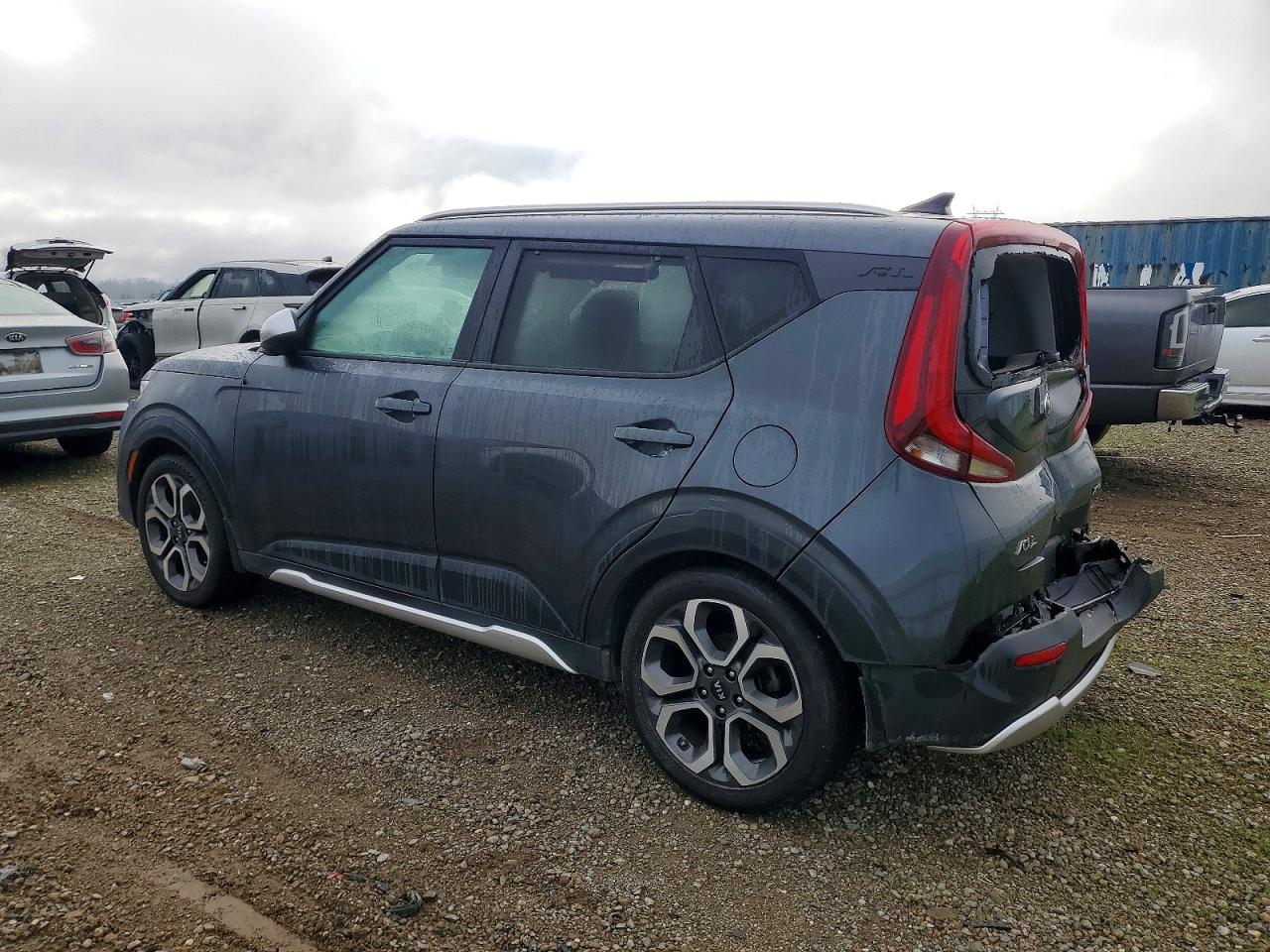 2021 KIA SOUL LX photo 2