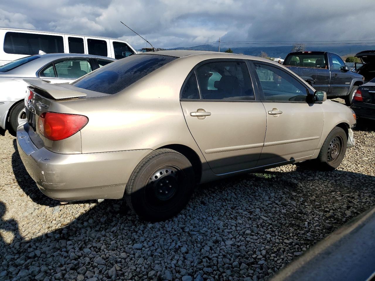 2006 TOYOTA COROLLA CE photo 3