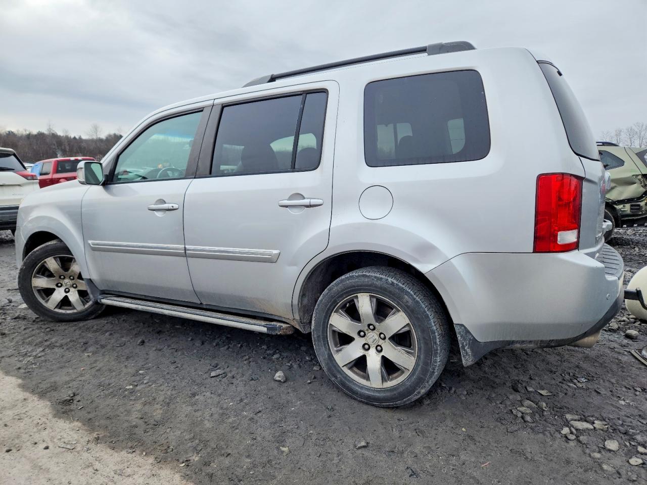 2012 HONDA PILOT TOURING photo 2