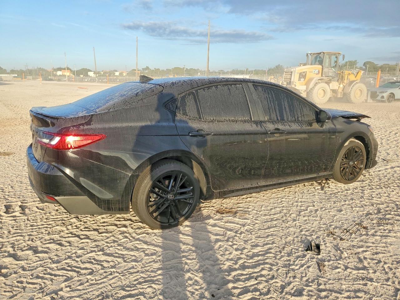 2025 TOYOTA CAMRY XSE photo 3