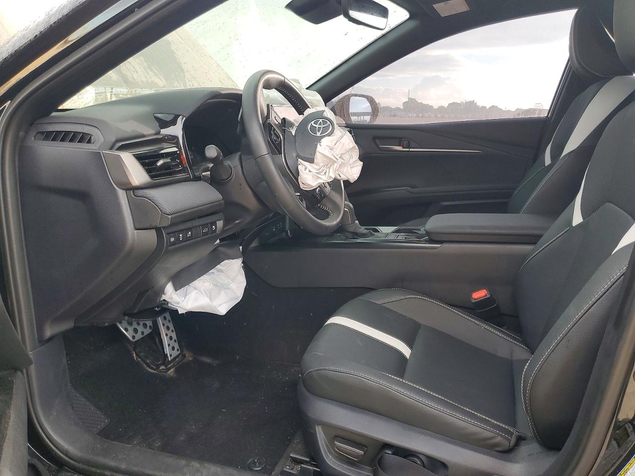 2025 TOYOTA CAMRY XSE photo 7