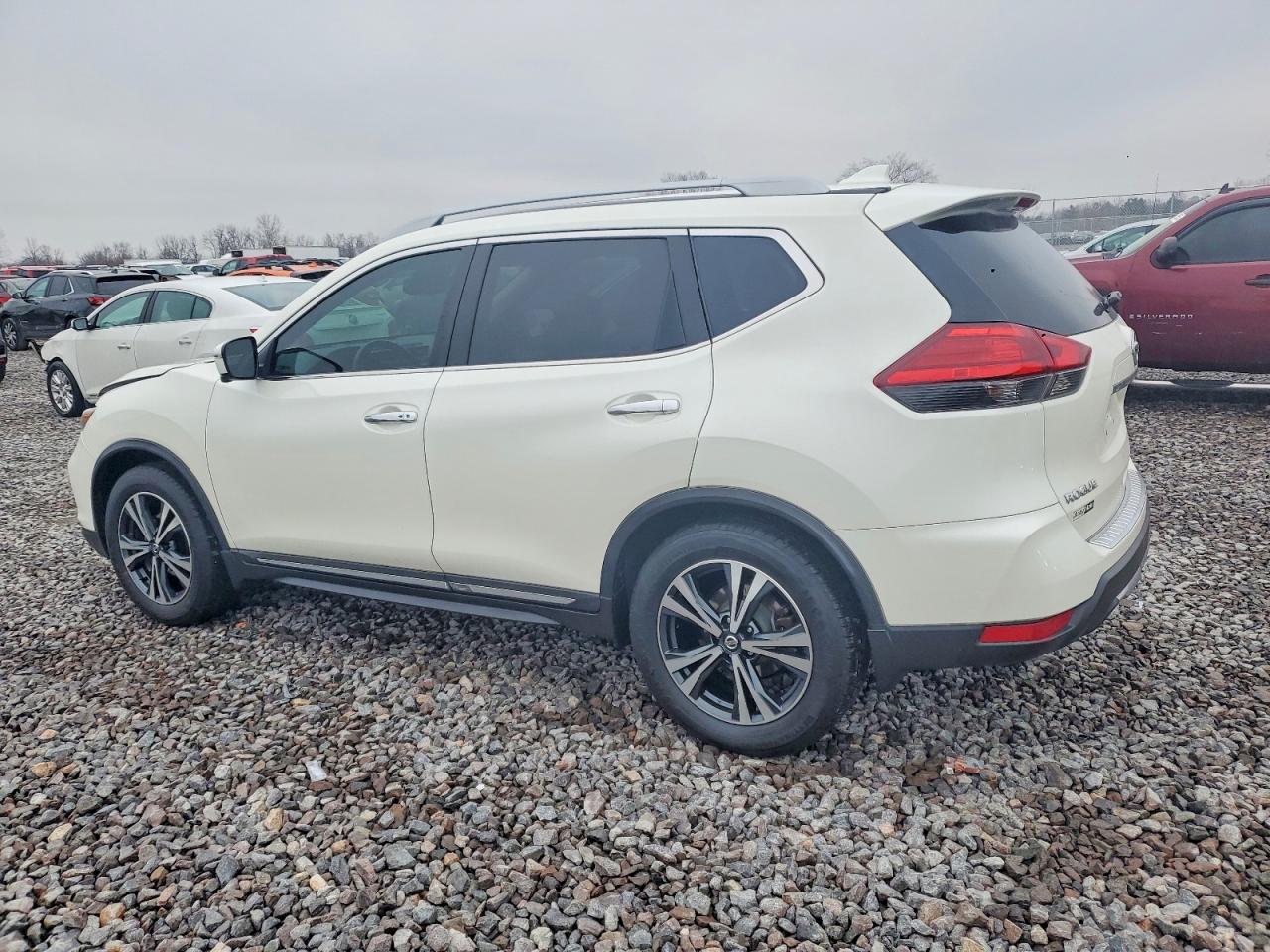 2017 NISSAN ROGUE S photo 2