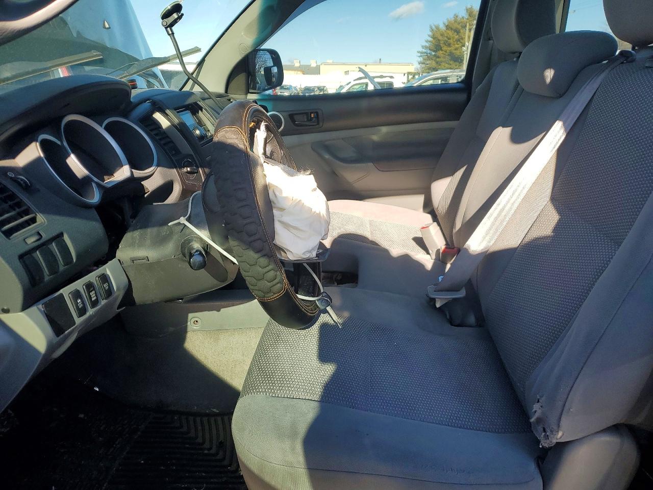 2009 TOYOTA TACOMA photo 7