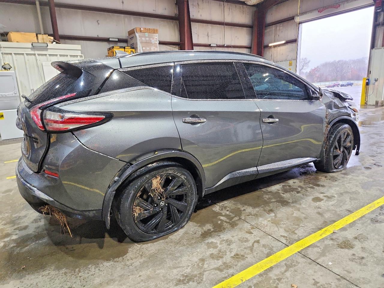 2017 NISSAN MURANO S photo 3