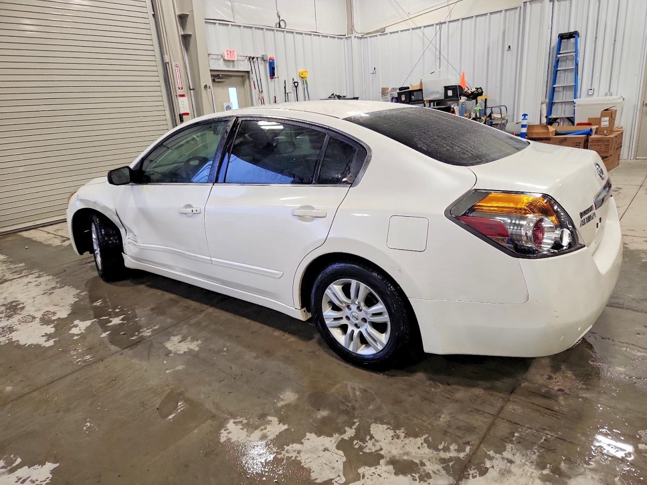 2011 NISSAN ALTIMA BASE photo 2