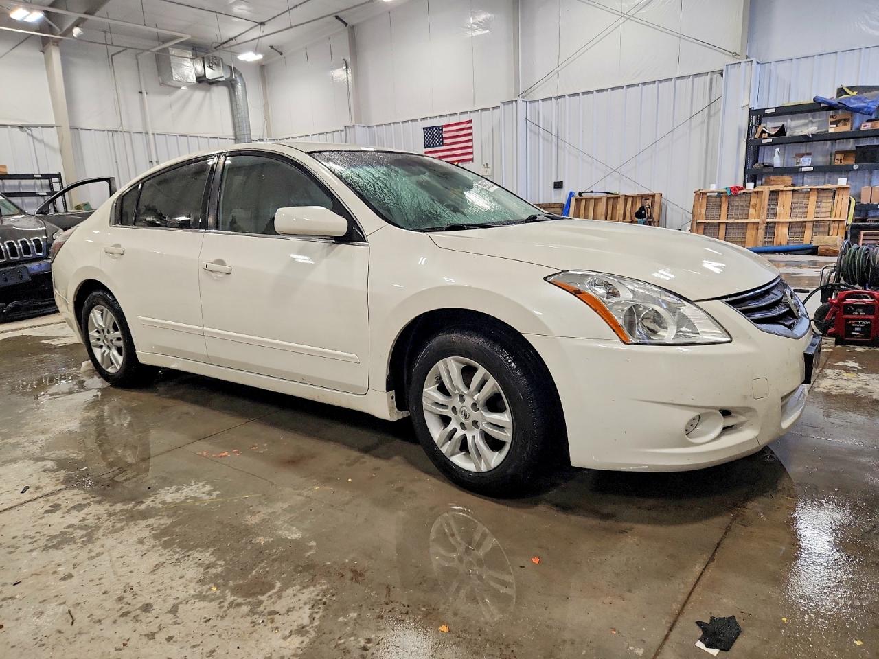 2011 NISSAN ALTIMA BASE photo 4