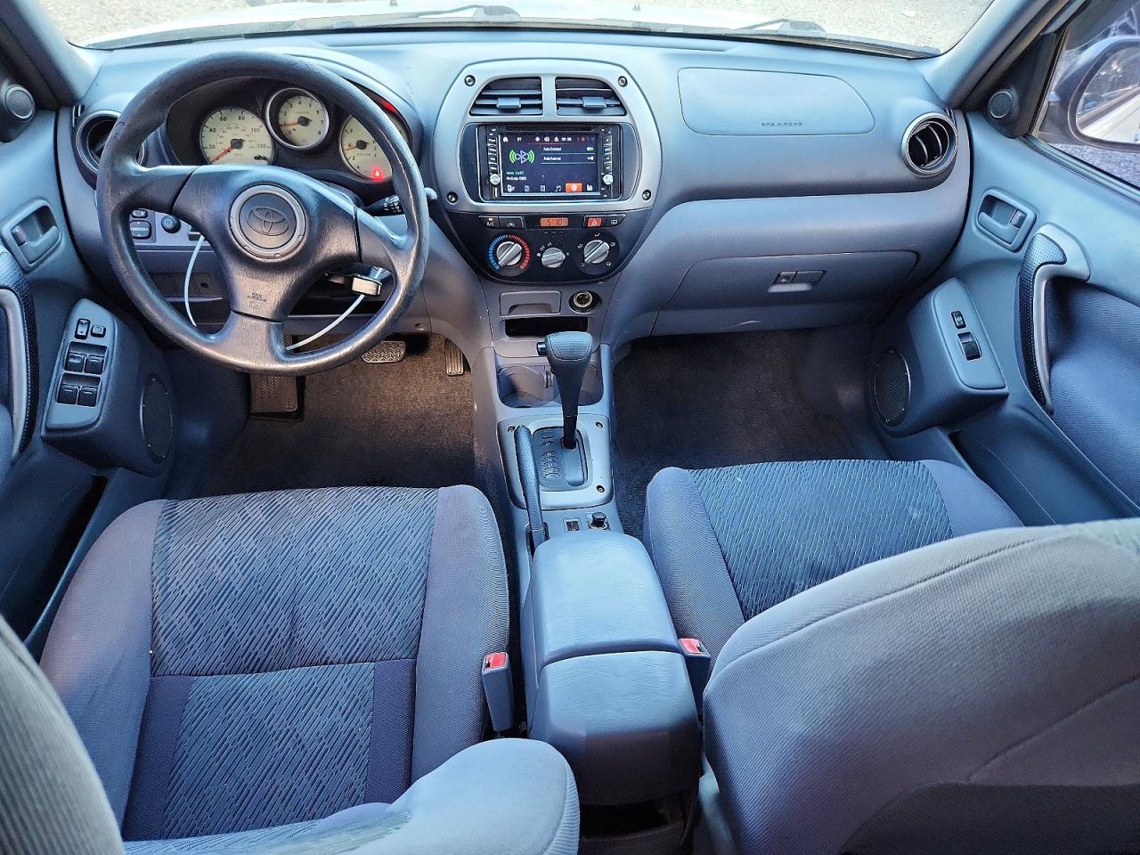 2002 TOYOTA RAV4 photo 8