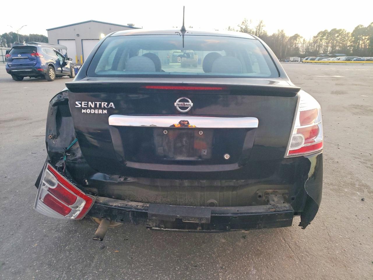 2011 NISSAN SENTRA 2.0 photo 11