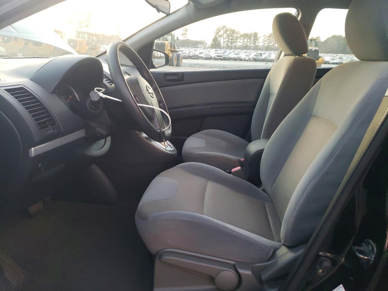 2011 NISSAN SENTRA 2.0 photo 13
