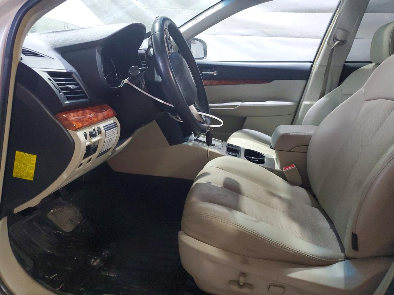 2012 SUBARU OUTBACK 3.6R LIMITED photo 13