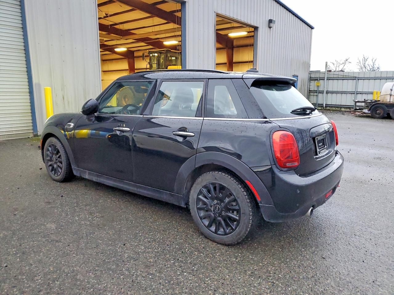 2019 MINI COOPER photo 3