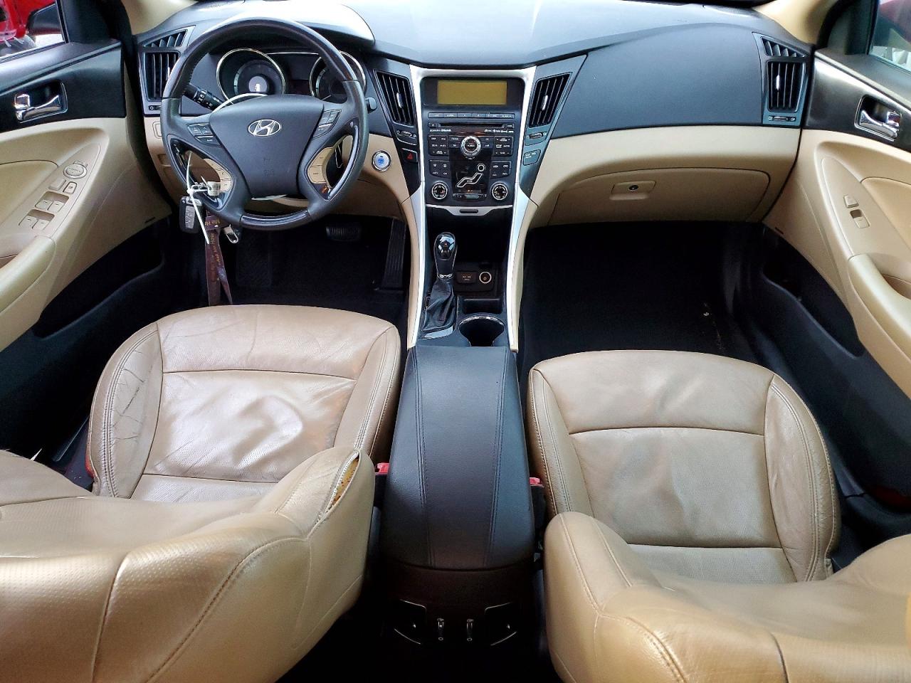 2011 HYUNDAI SONATA SE photo 15