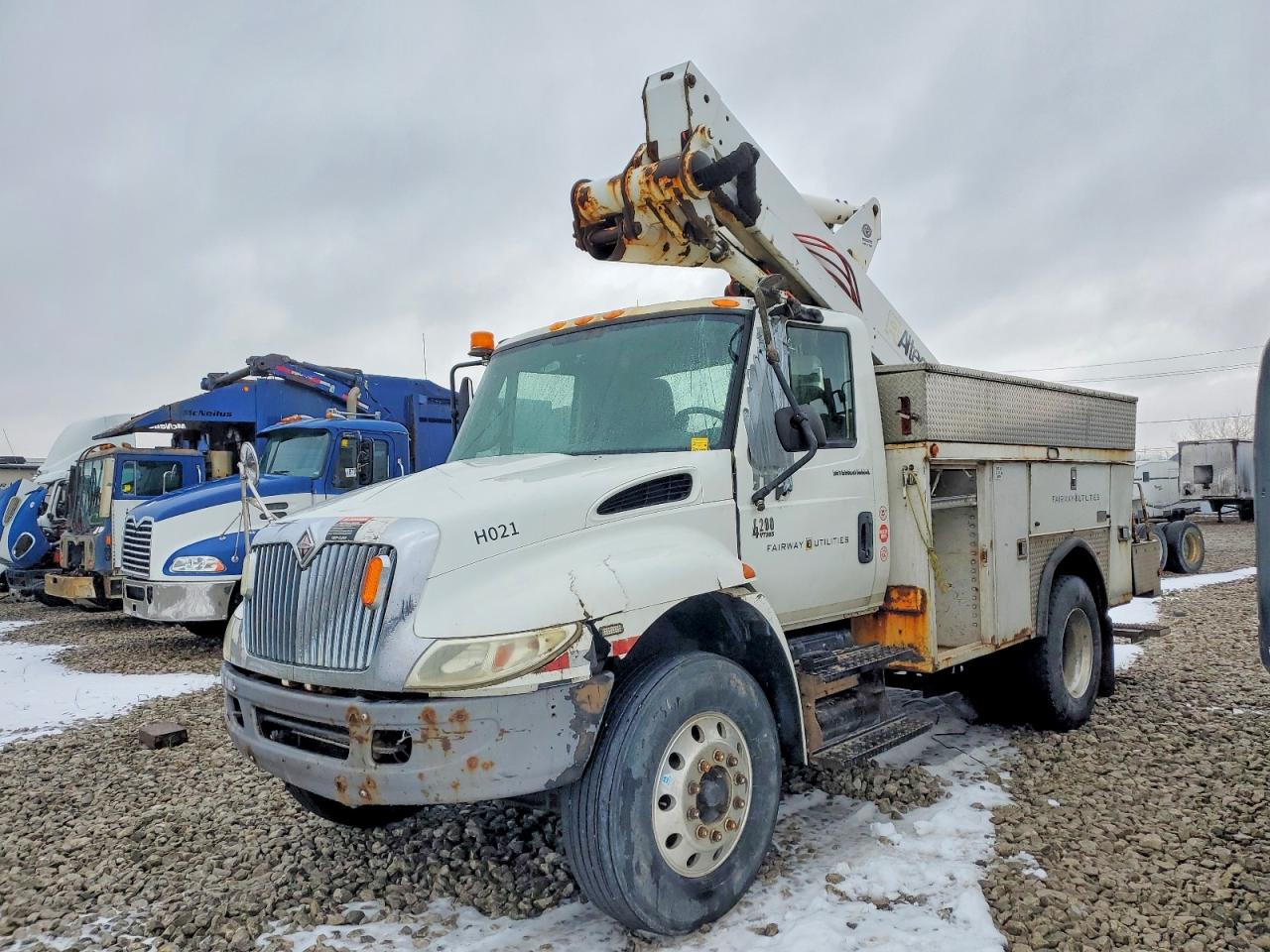 2005 INTERNATIONAL 4000