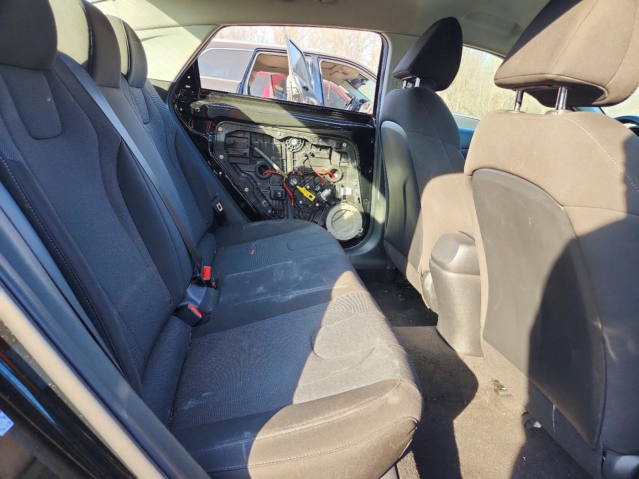 2023 HYUNDAI ELANTRA SE photo 10
