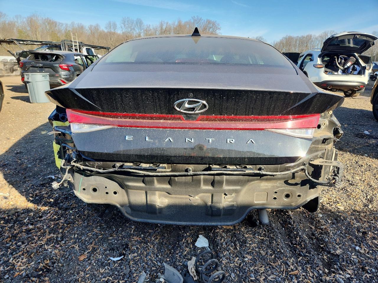 2023 HYUNDAI ELANTRA SE photo 6