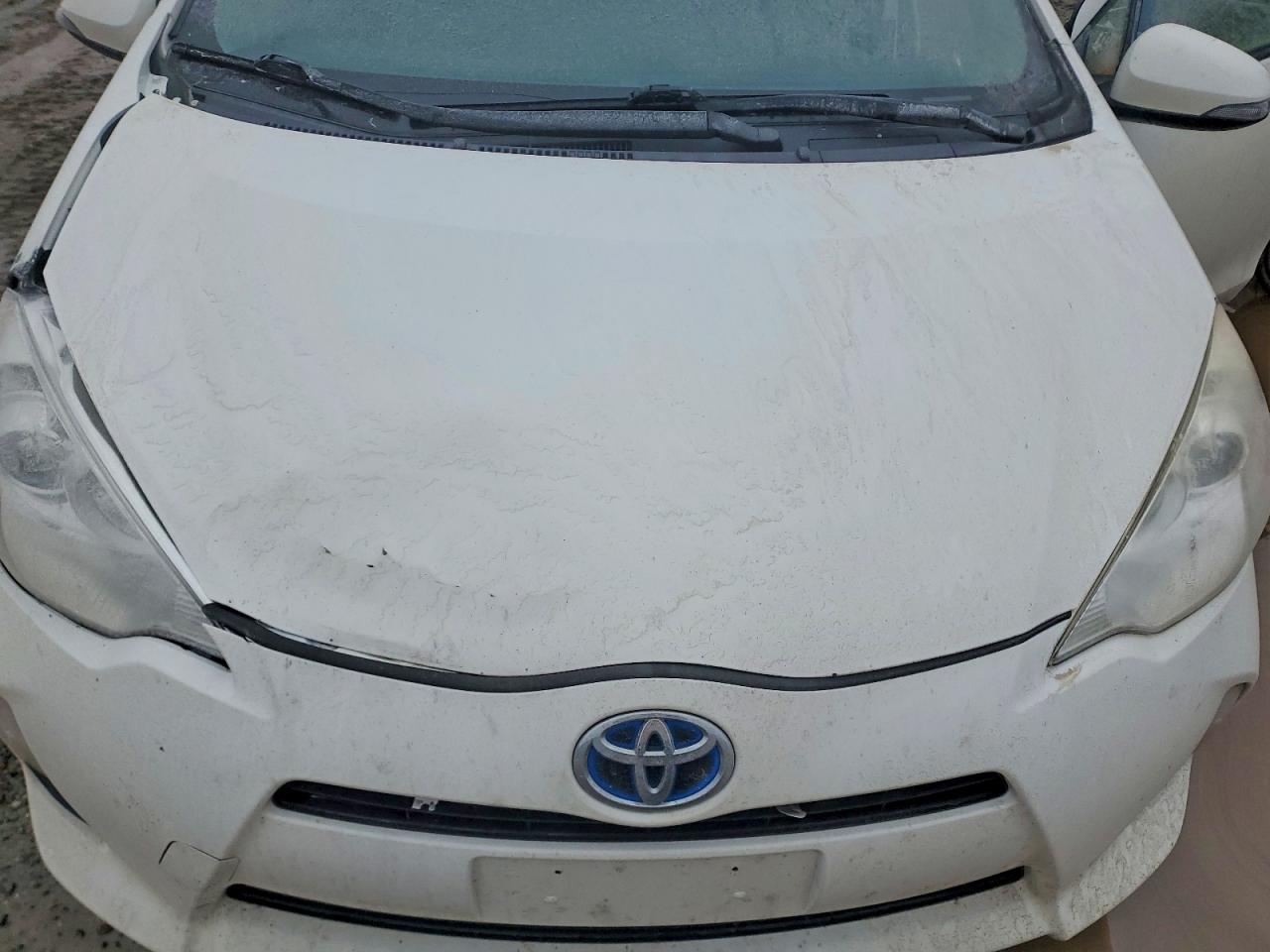 2013 TOYOTA PRIUS C photo 11