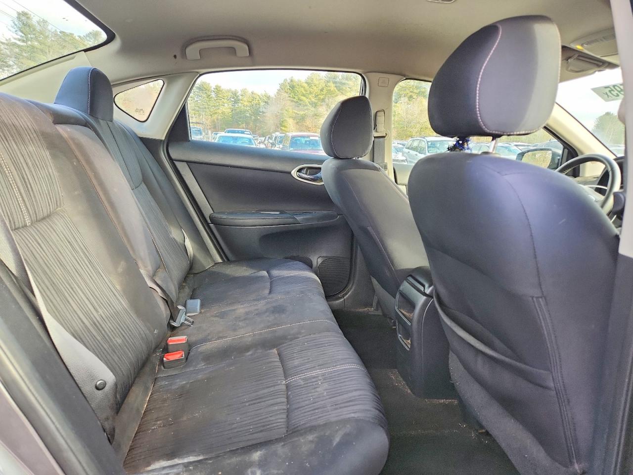 2016 NISSAN SENTRA S photo 10