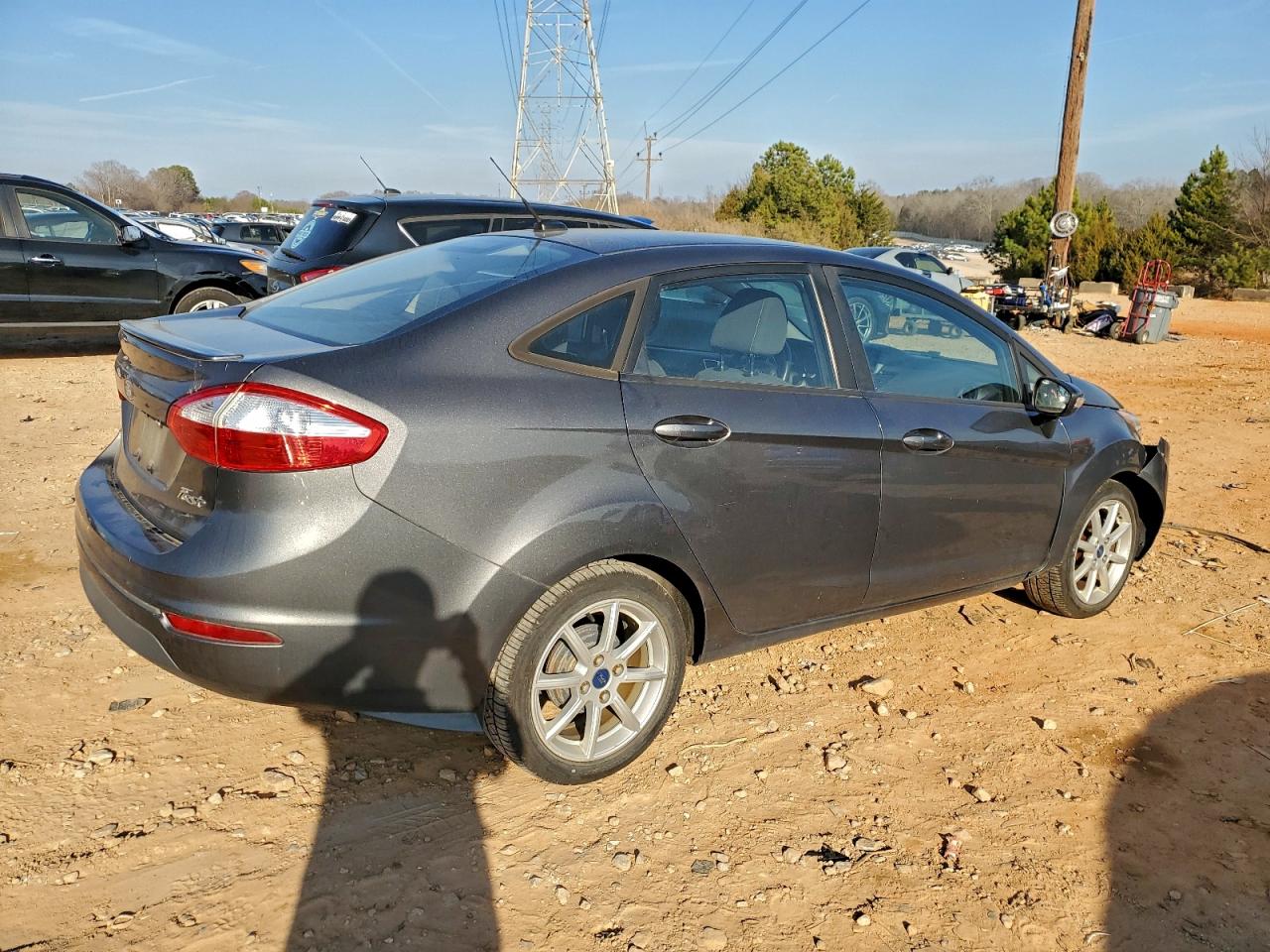 2015 FORD FIESTA SE photo 3