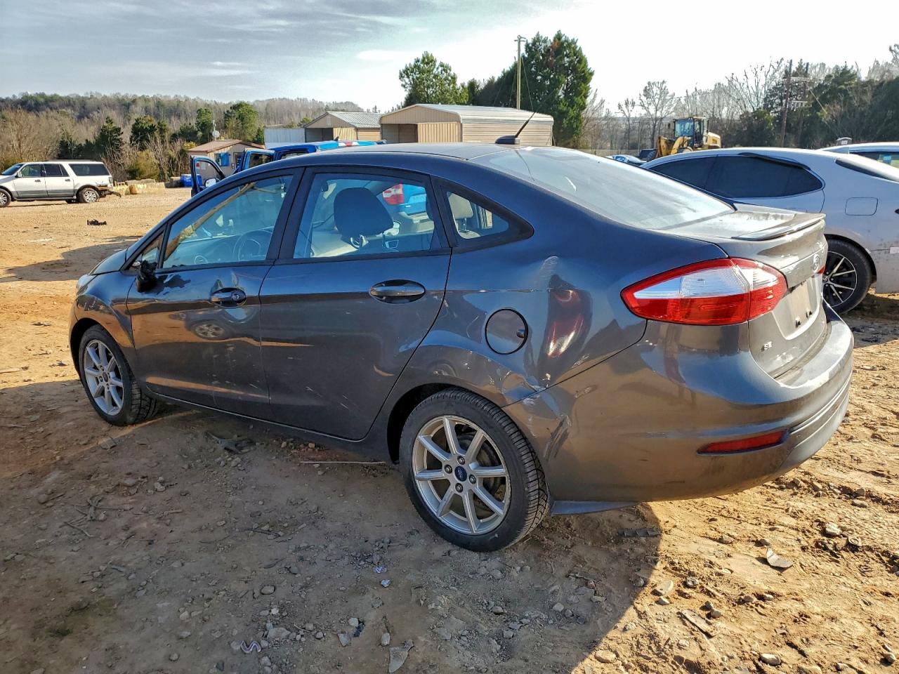 2015 FORD FIESTA SE photo 2