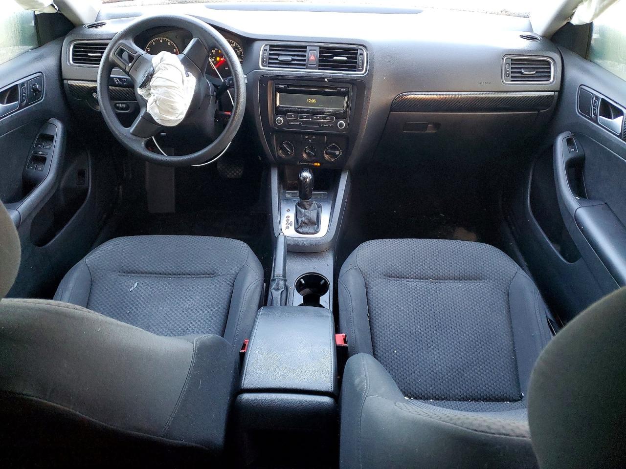 2014 VOLKSWAGEN JETTA BASE photo 8