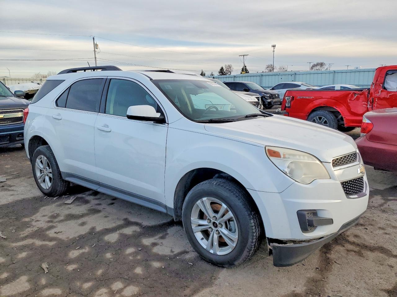 2013 CHEVROLET EQUINOX LT photo 4
