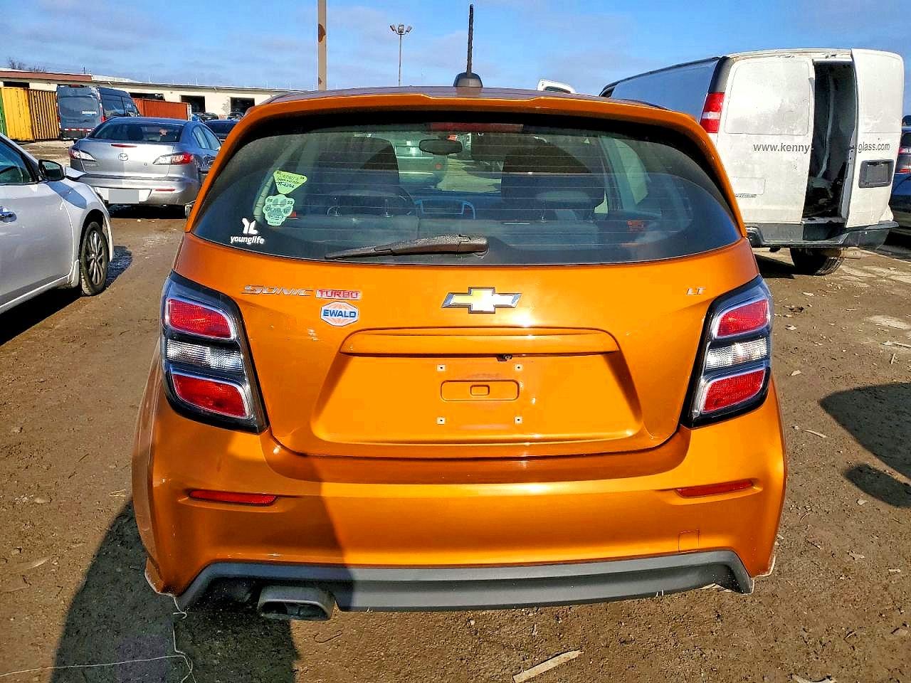 2017 CHEVROLET SONIC LT photo 11