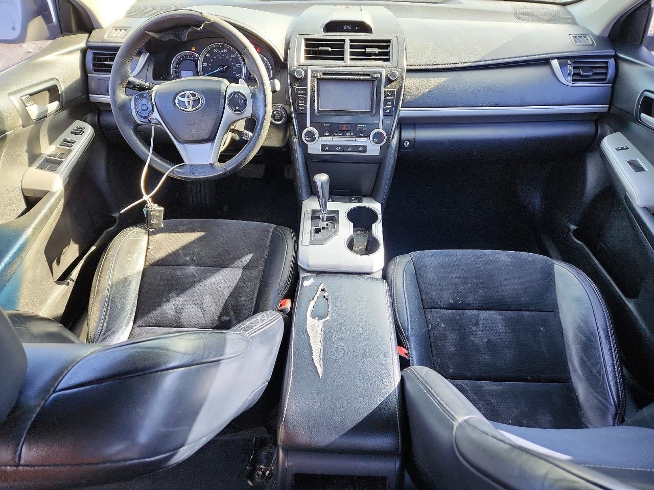 2012 TOYOTA CAMRY BASE photo 8