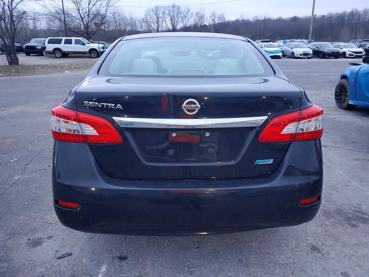 2013 NISSAN SENTRA S photo 6