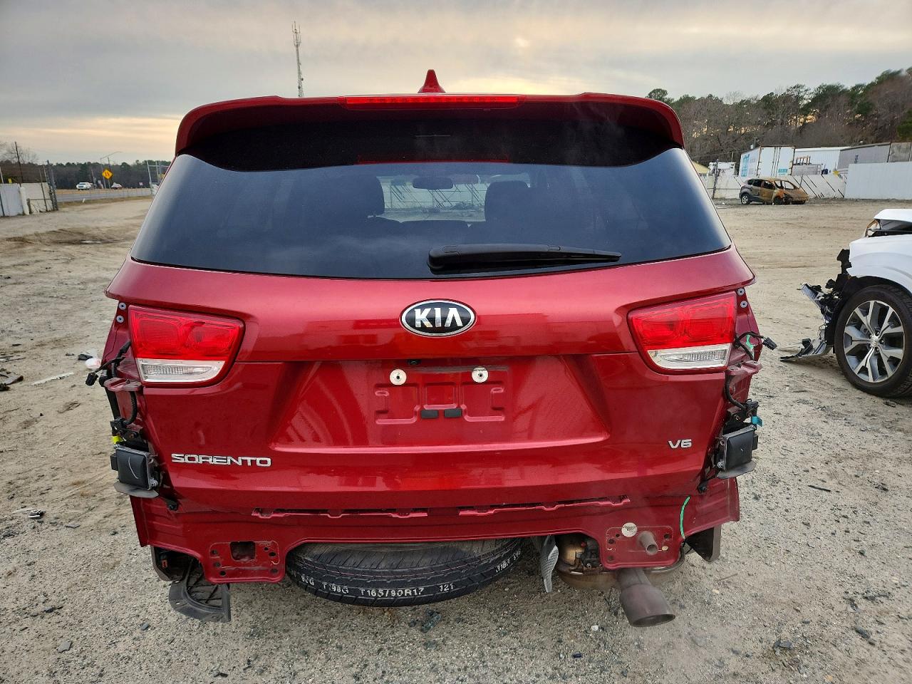 2017 KIA SORENTO LX photo 6