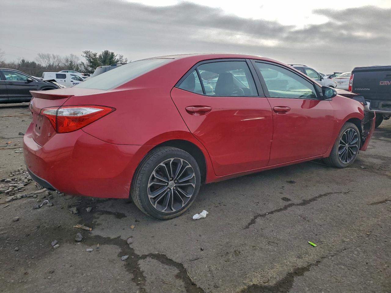 2014 TOYOTA COROLLA L photo 3