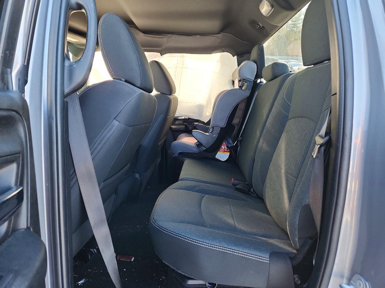 2022 RAM 1500 CLASSIC SLT photo 10