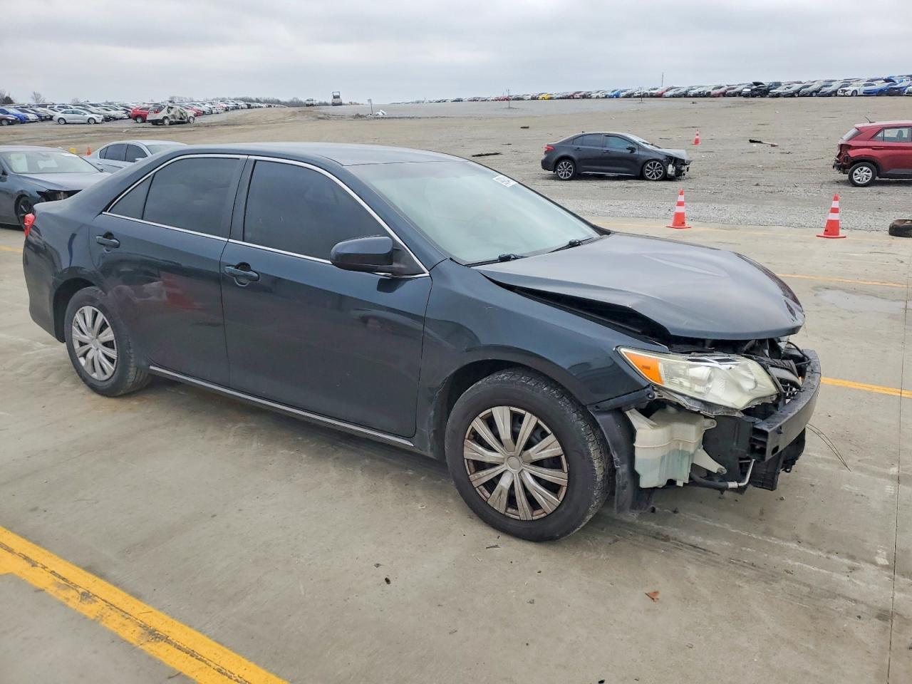 2012 TOYOTA CAMRY photo 4