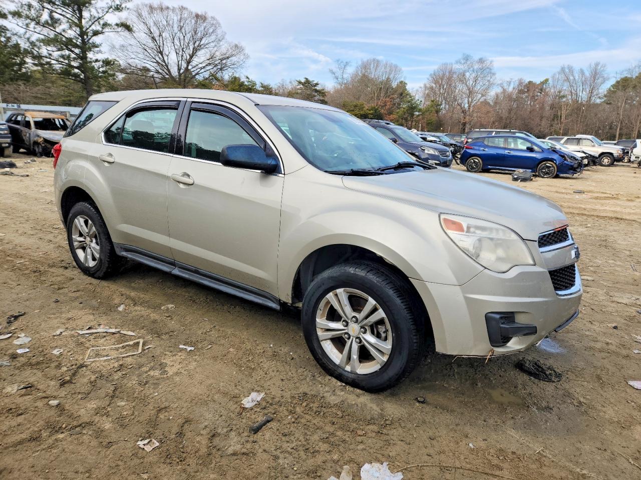 2015 CHEVROLET EQUINOX LS photo 4
