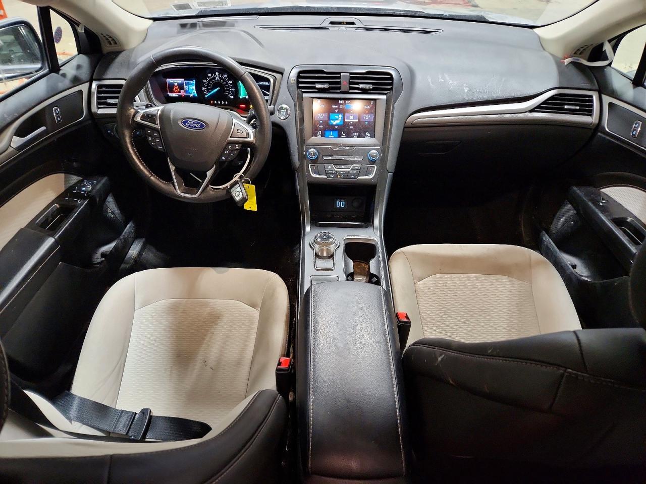 2019 FORD FUSION SE photo 8