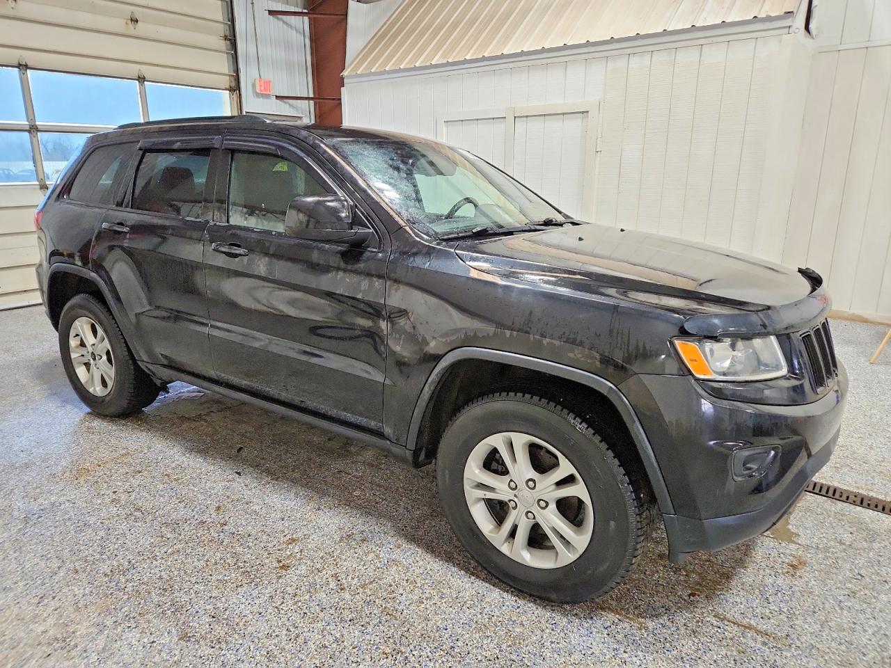 2016 JEEP GRAND CHEROKEE LAREDO photo 4