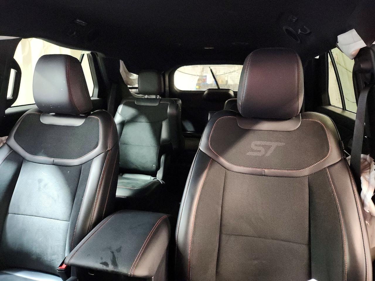 2025 FORD EXPLORER ST photo 10