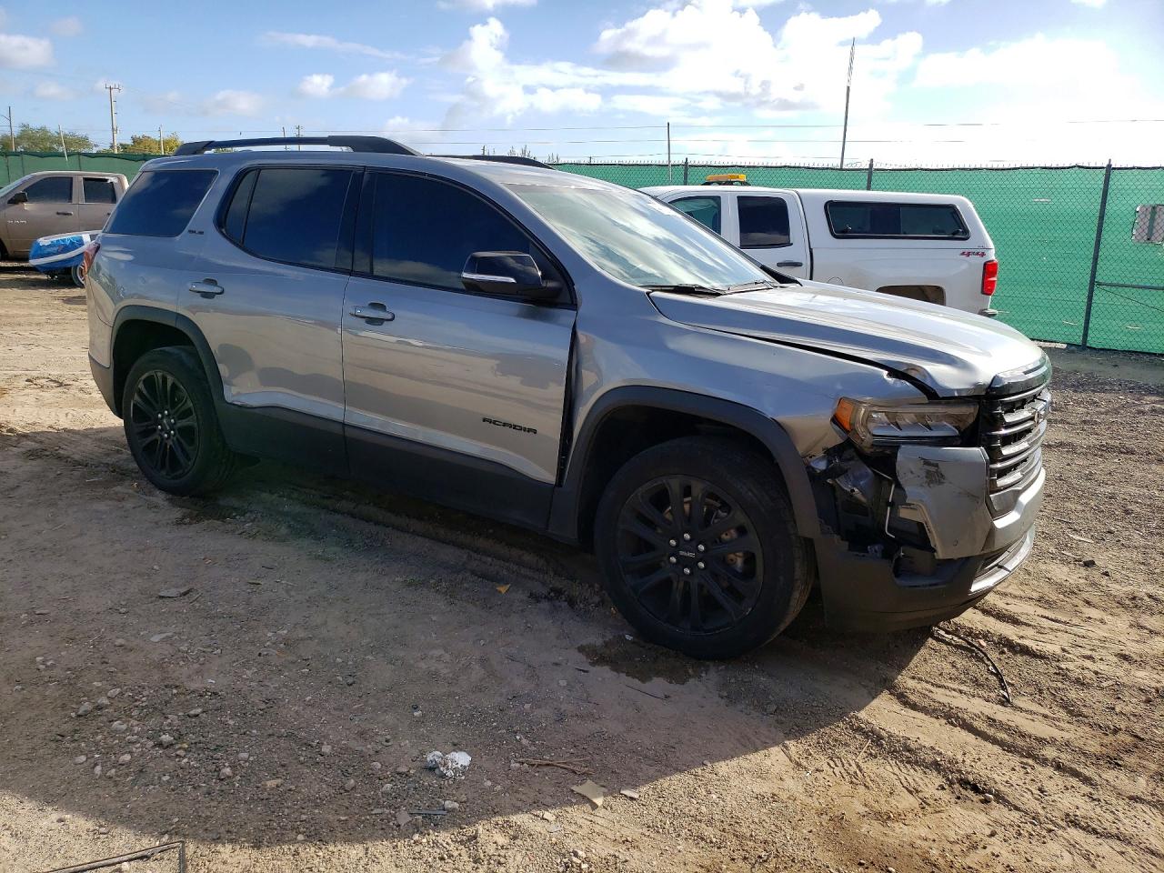 2023 GMC ACADIA SLE photo 4