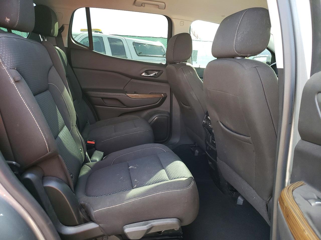 2023 GMC ACADIA SLE photo 11