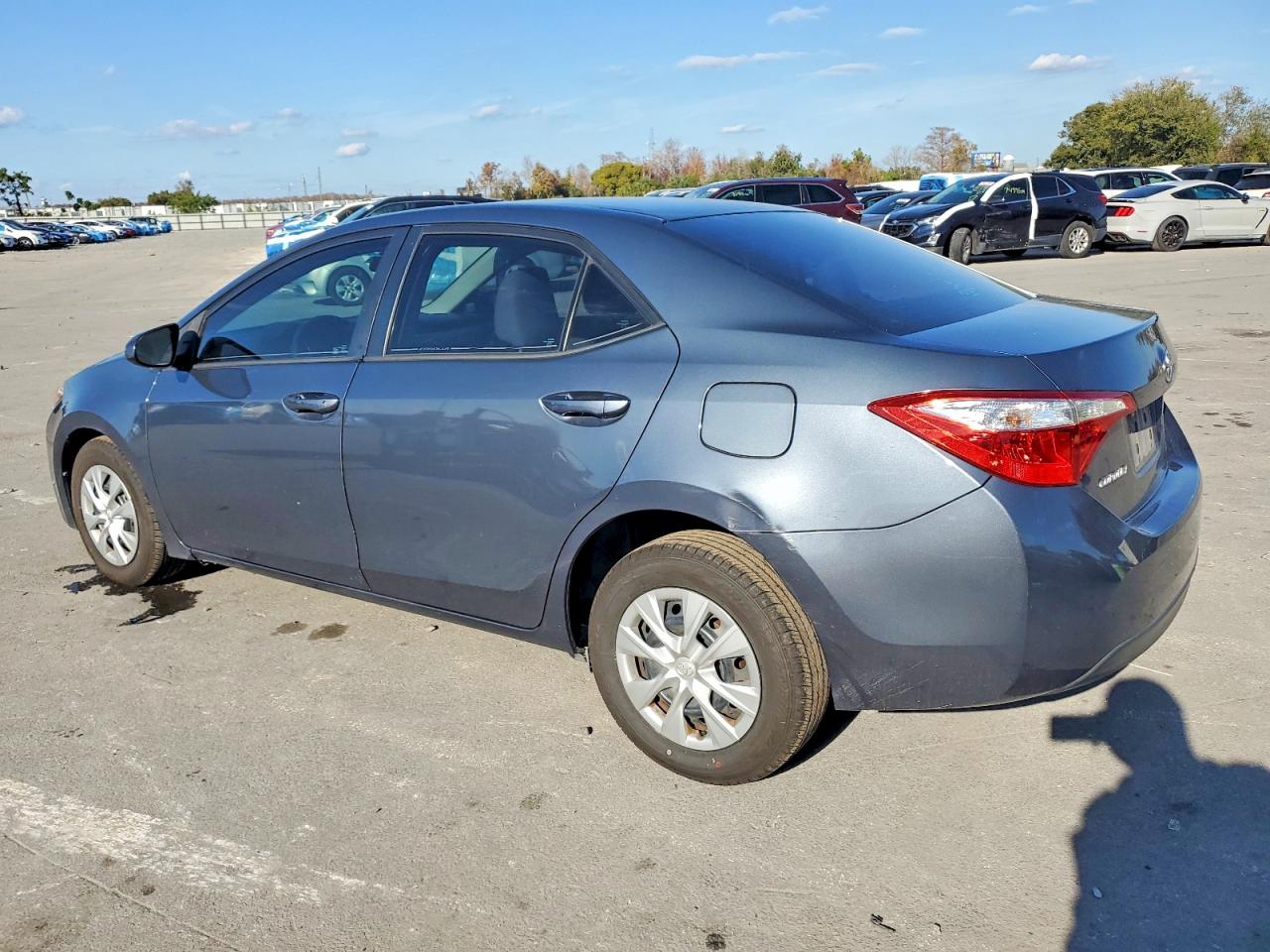 2016 TOYOTA COROLLA L photo 2