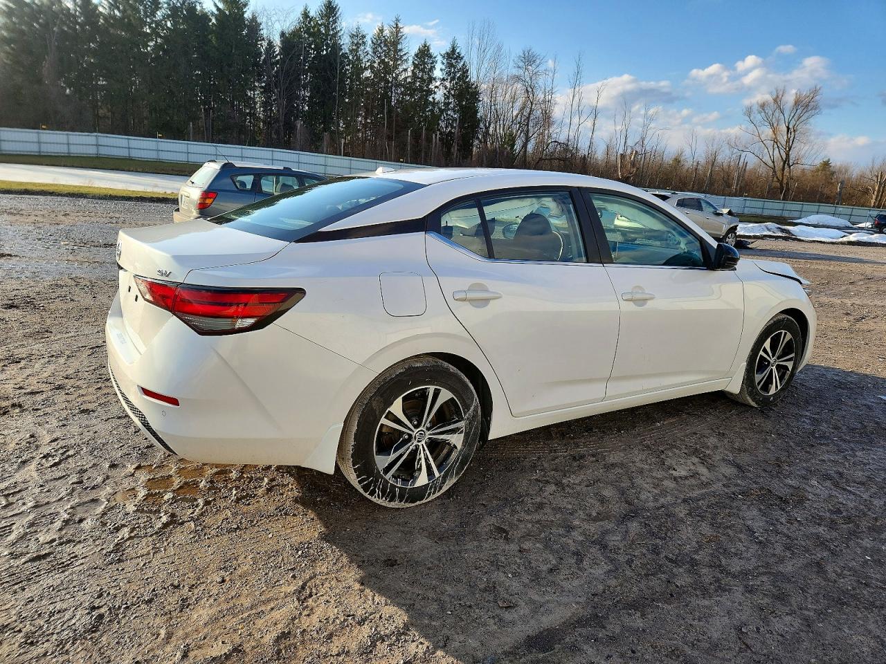 2022 NISSAN SENTRA SV photo 3