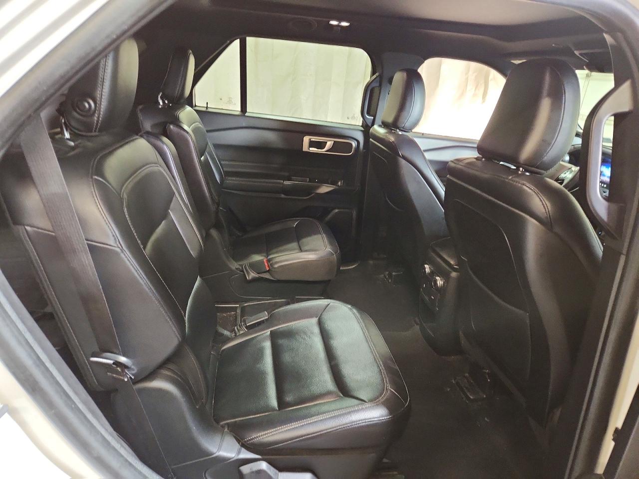 2020 FORD EXPLORER XLT photo 11