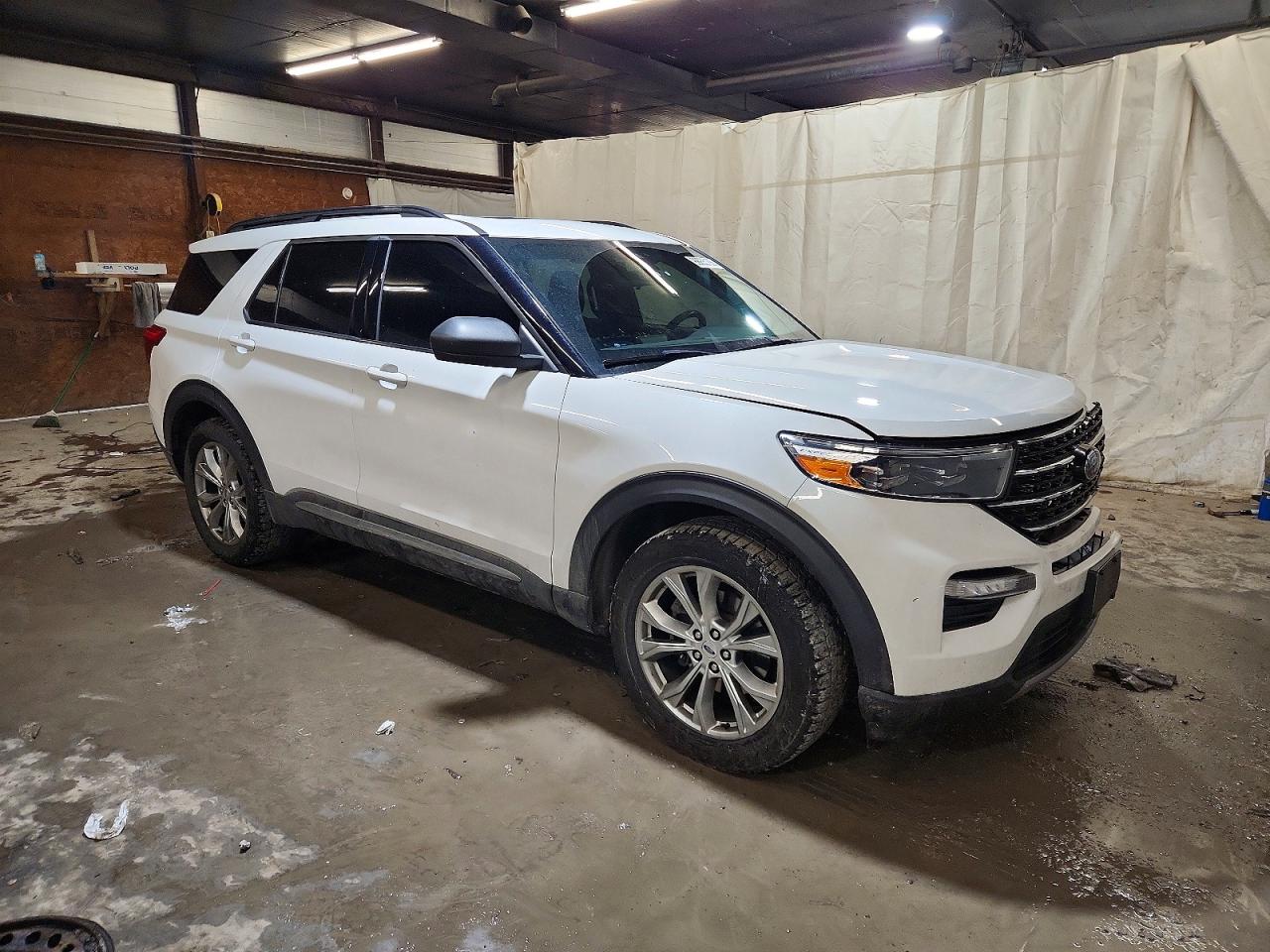 2020 FORD EXPLORER XLT photo 4
