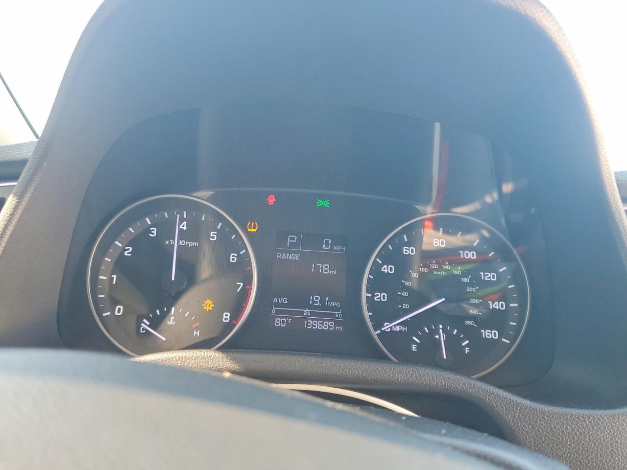 2017 HYUNDAI ELANTRA SE photo 9