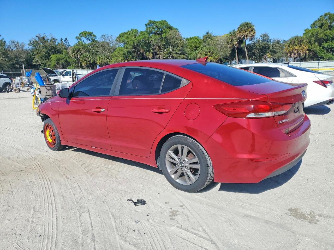 2017 HYUNDAI ELANTRA SE photo 2
