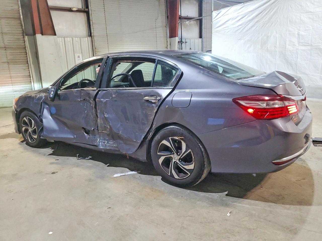 2017 HONDA ACCORD LX photo 2