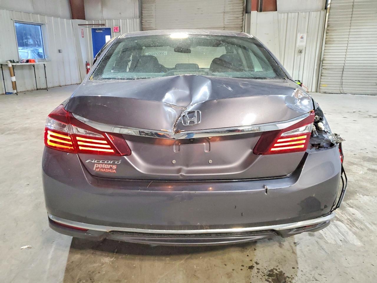 2017 HONDA ACCORD LX photo 6
