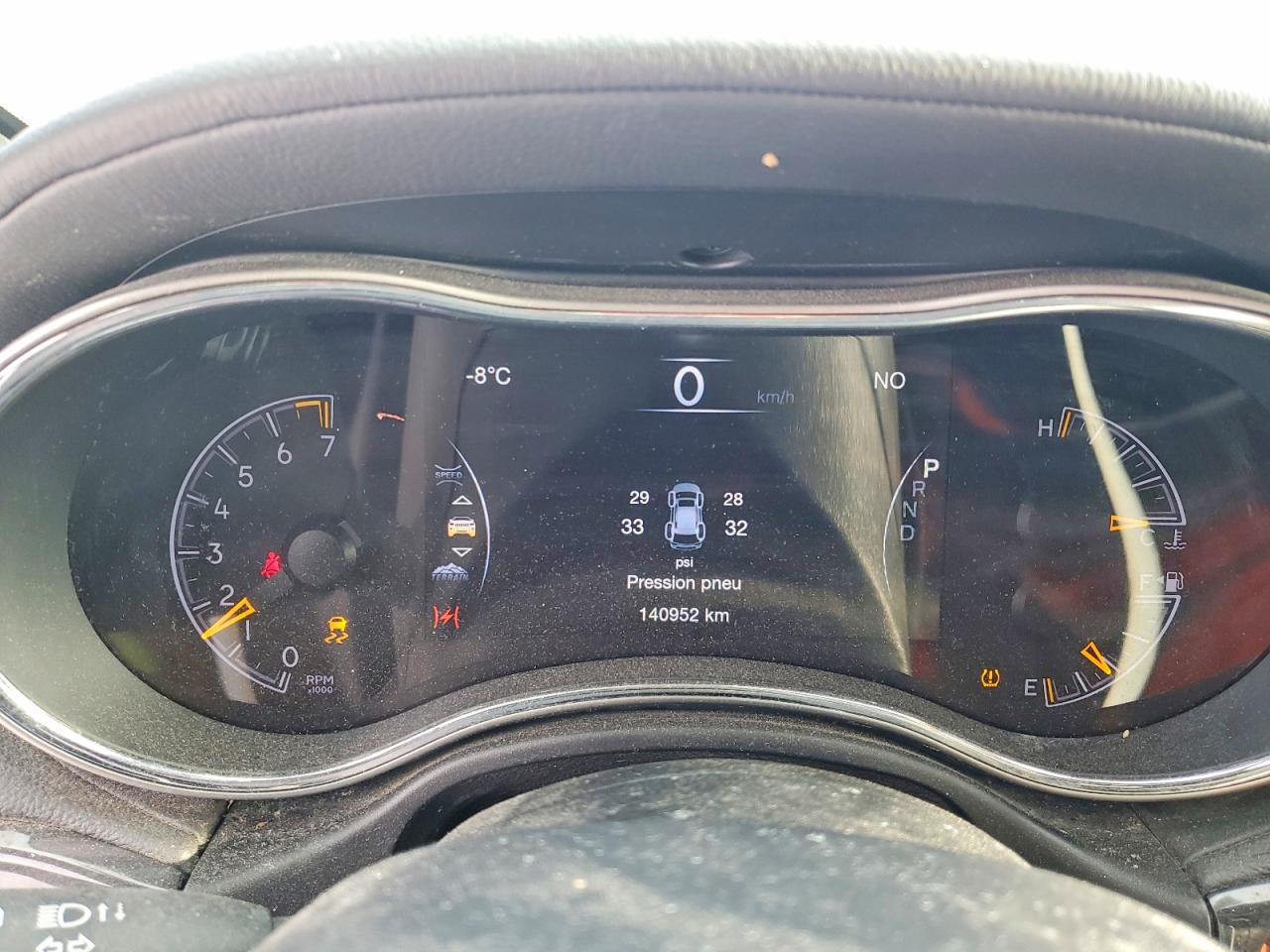 2018 JEEP GRAND CHEROKEE OVERLAND photo 9