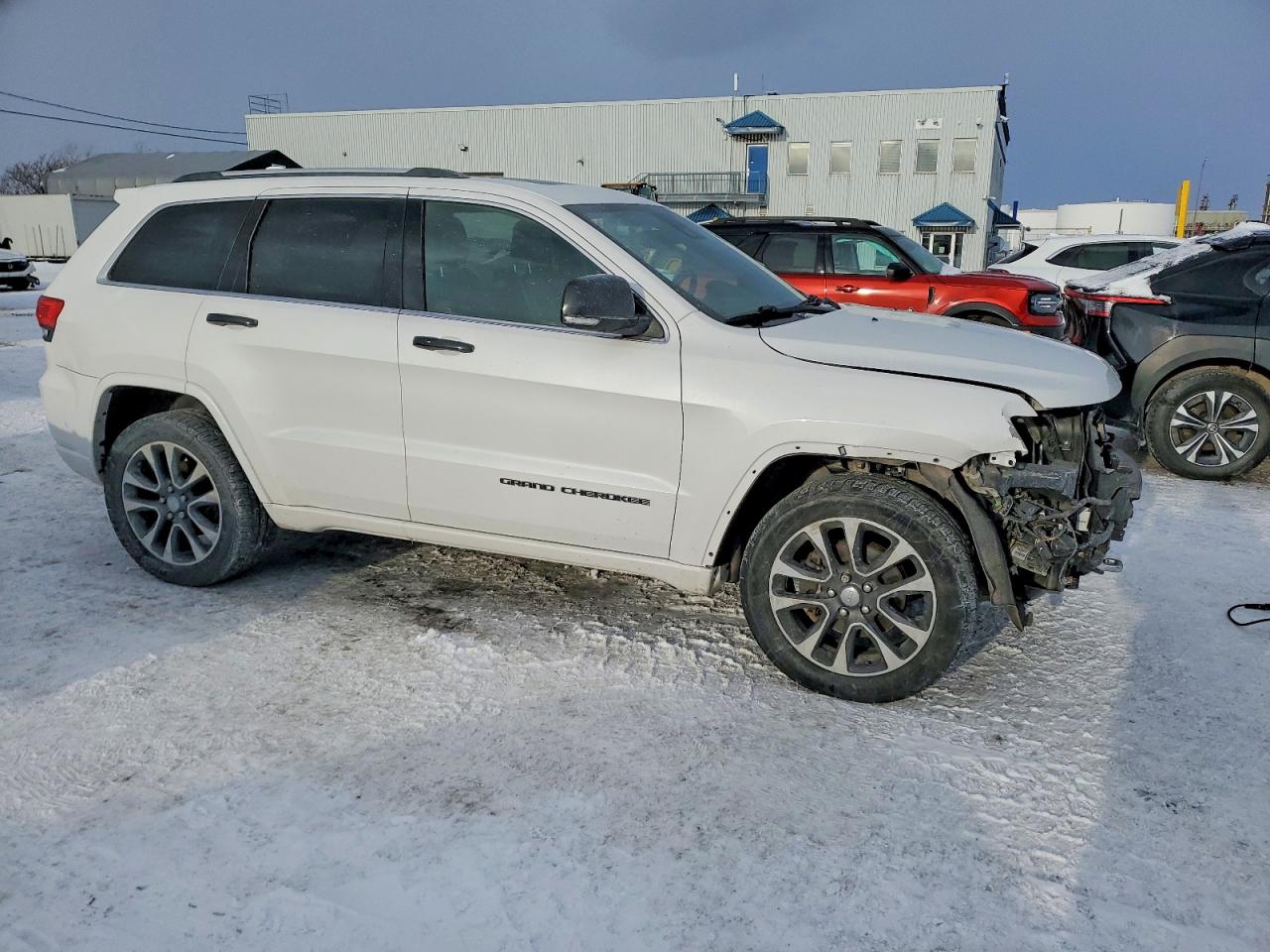 2018 JEEP GRAND CHEROKEE OVERLAND photo 4