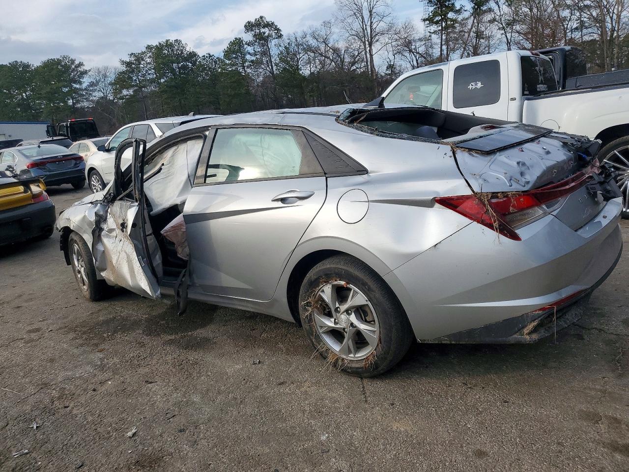 2021 HYUNDAI ELANTRA SE photo 2